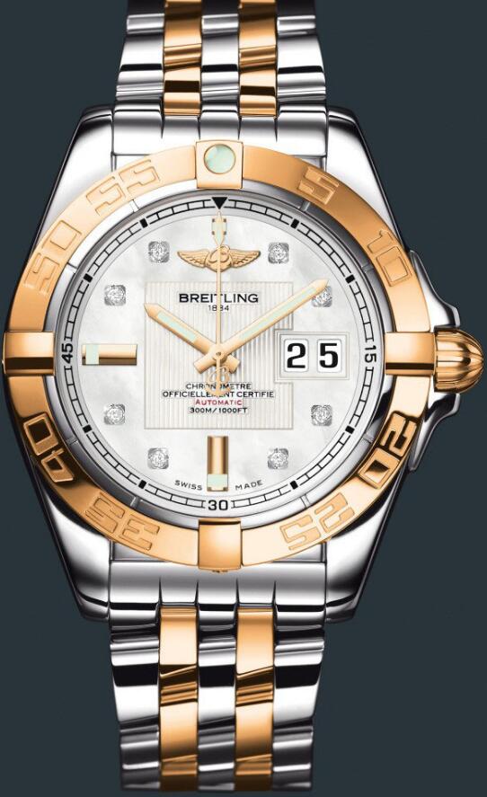 Attractive duplication watches are integrated with steel and red gold.